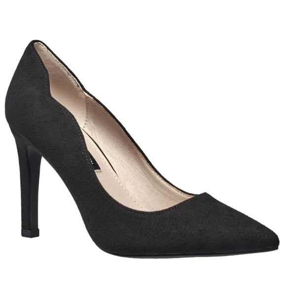 French Connection Shoes - French Connection Black Stiletto Scallop Suede Size 9 Heel Classic NIB